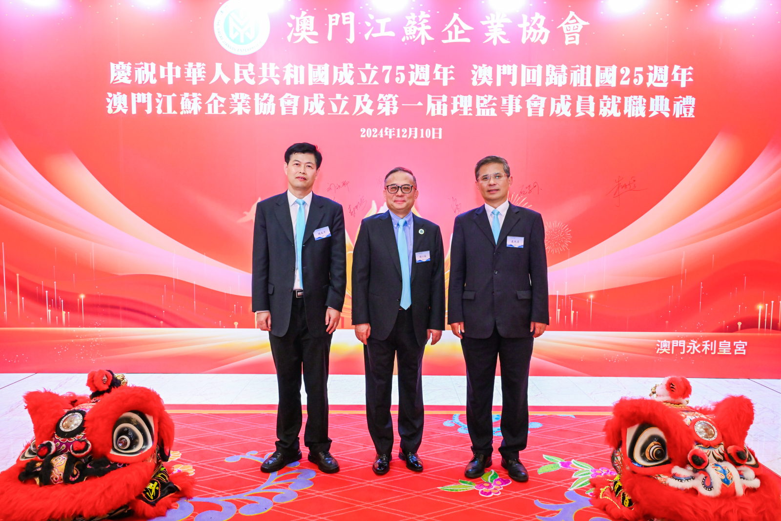 12321175.jpg 12321175.jpg